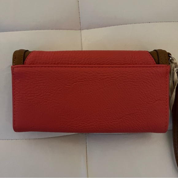 Jessica Simpson Coral/Cognac Greer Wallet - Picture 4 of 8